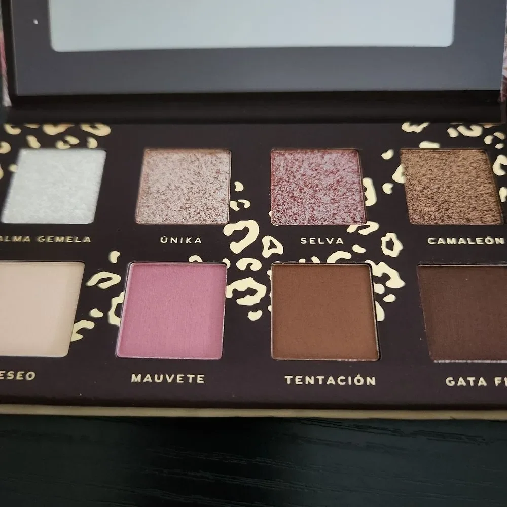 Alamar Cosmetics Exotica DesNUDEas Pressed Pigment Eyeshadow Palette 8 Shades